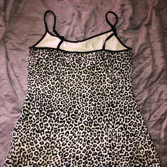 Express cami size small - Picture 2 of 3